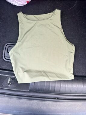 Women’s Sleeveless Crop Tank Top - Olive Green